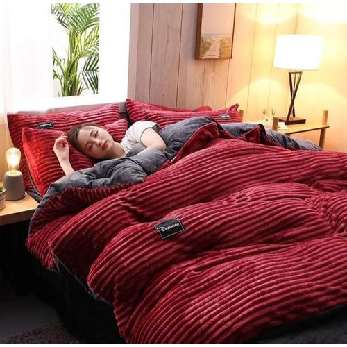High Quality 6*7 Warm Velvet Duvet Set